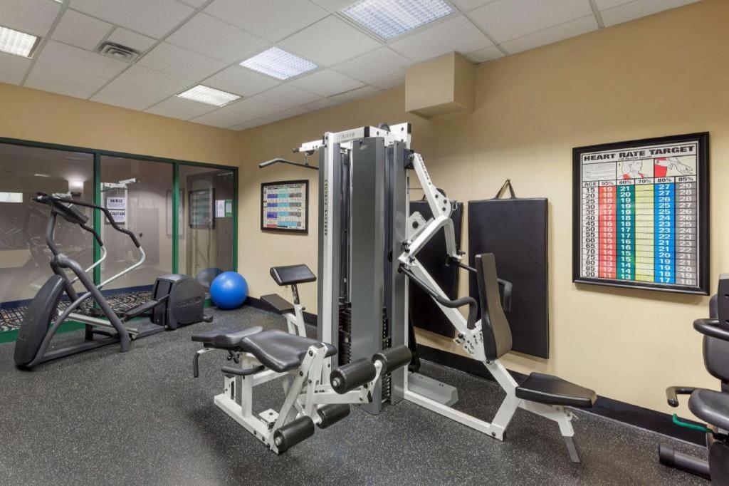 Best Western Plus Orillia Hotel Extérieur photo